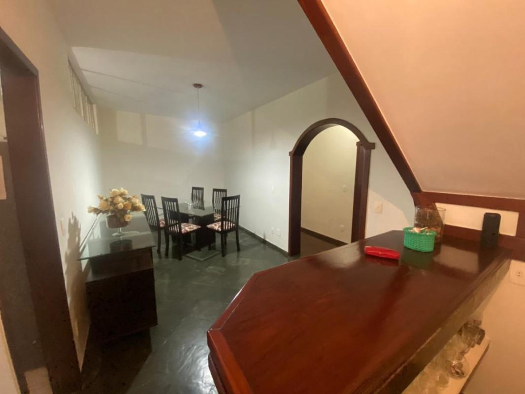 Casa Comercial, Goiânia, 4 Quartos, 2 Vagas, 2 Suítes