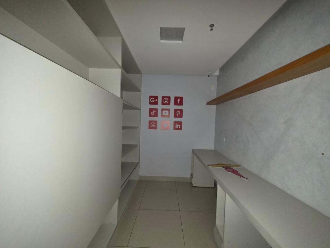 Sala, Lourdes, 0 Quarto, 1 Vaga