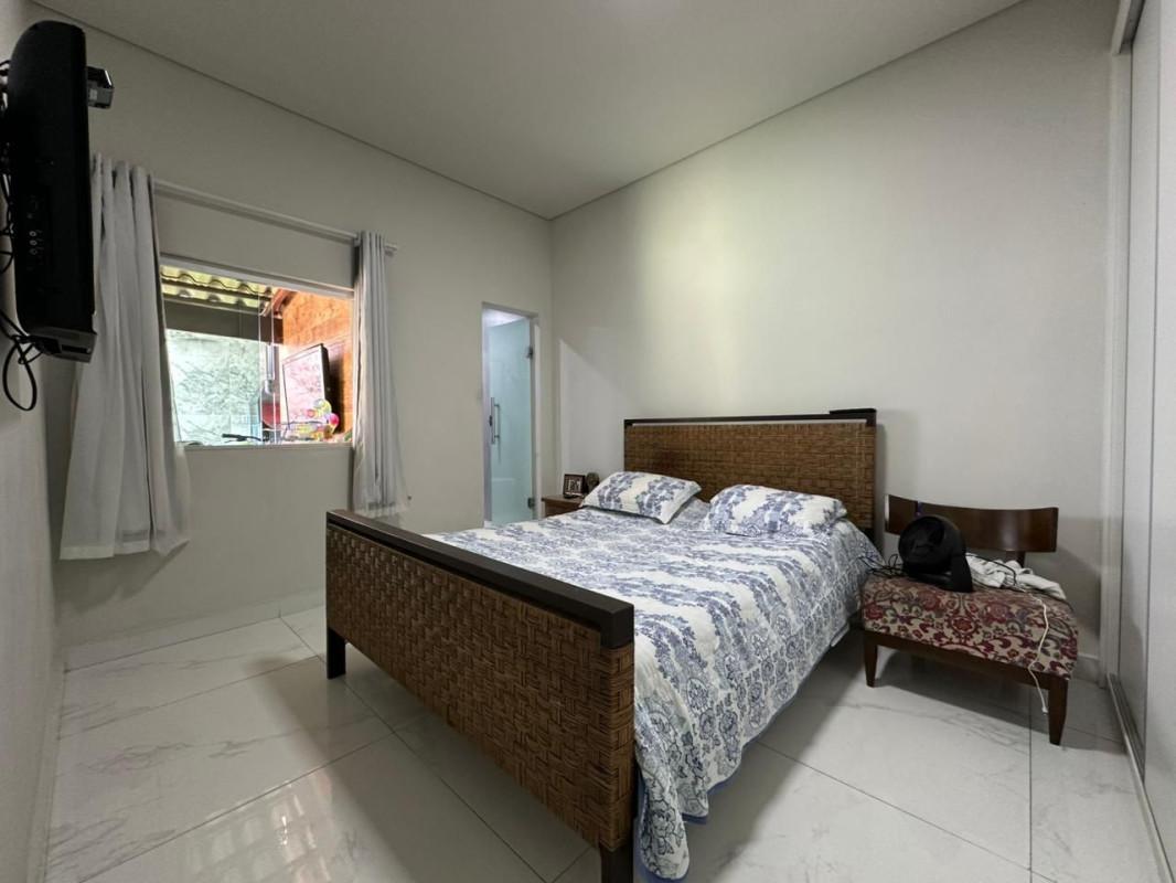 Casa, João Pinheiro, 3 Quartos, 1 Vaga, 1 Suíte