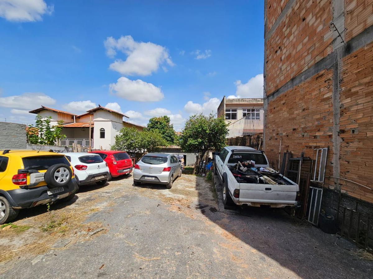 Lote, Ouro Minas, 0 Quarto, 20 Vagas