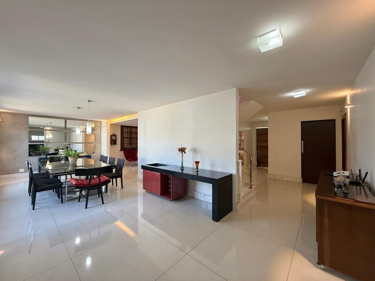 Casa, São Luiz (pampulha), 6 Quartos, 15 Vagas, 4 Suítes