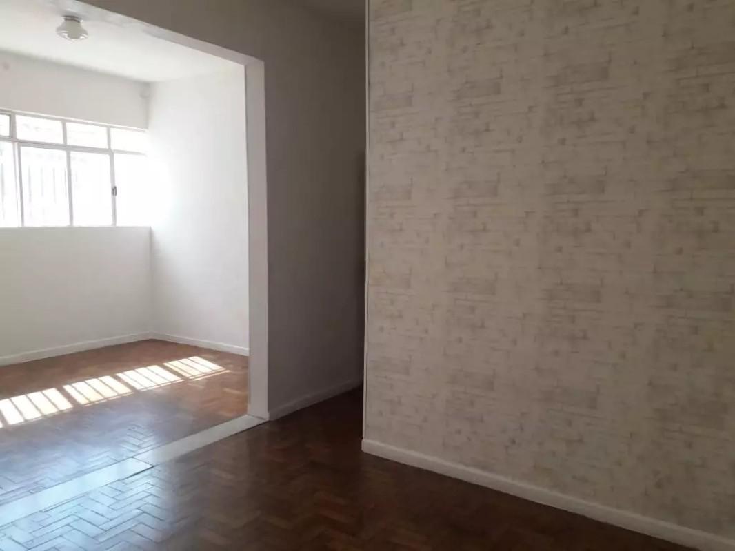 Casa Comercial, Prado, 2 Quartos, 0 Vaga