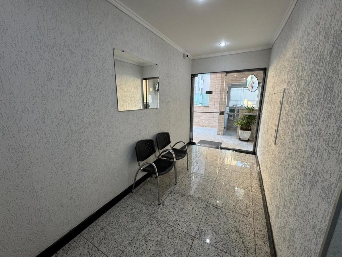 Apartamento, Sagrada Família, 2 Quartos, 1 Vaga