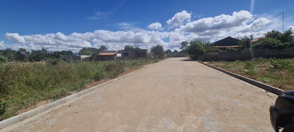 Lote, Centro, 0 Quarto, 0 Vaga
