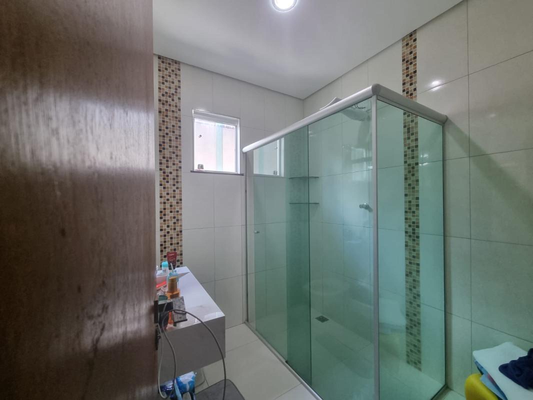 Casa, Europa, 3 Quartos, 2 Vagas, 1 Suíte