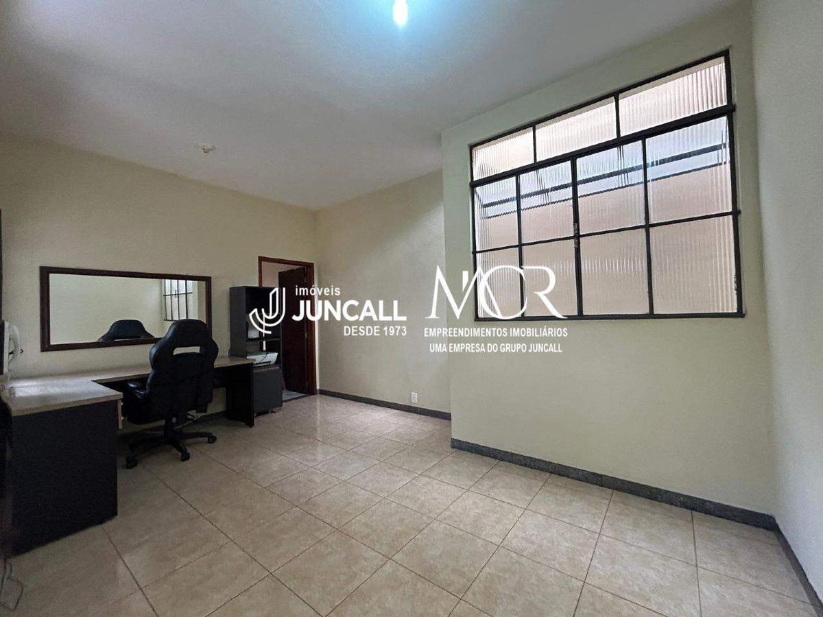 Casa, Concórdia, 5 Quartos, 2 Vagas, 1 Suíte