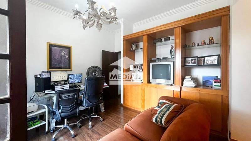 Casa, Comiteco, 5 Quartos, 6 Vagas, 2 Suítes