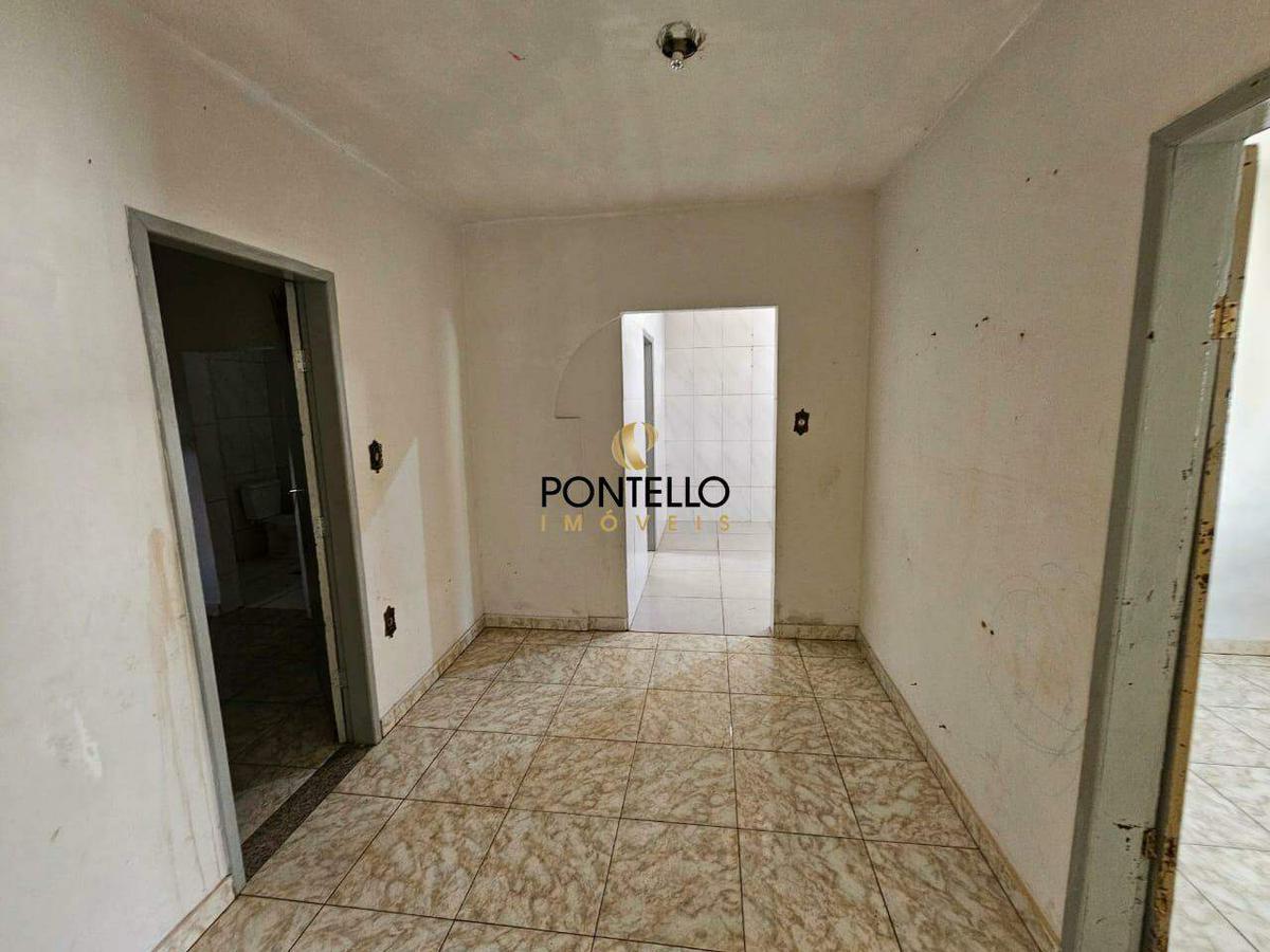 Casa, Esperança, 4 Quartos, 2 Vagas, 1 Suíte