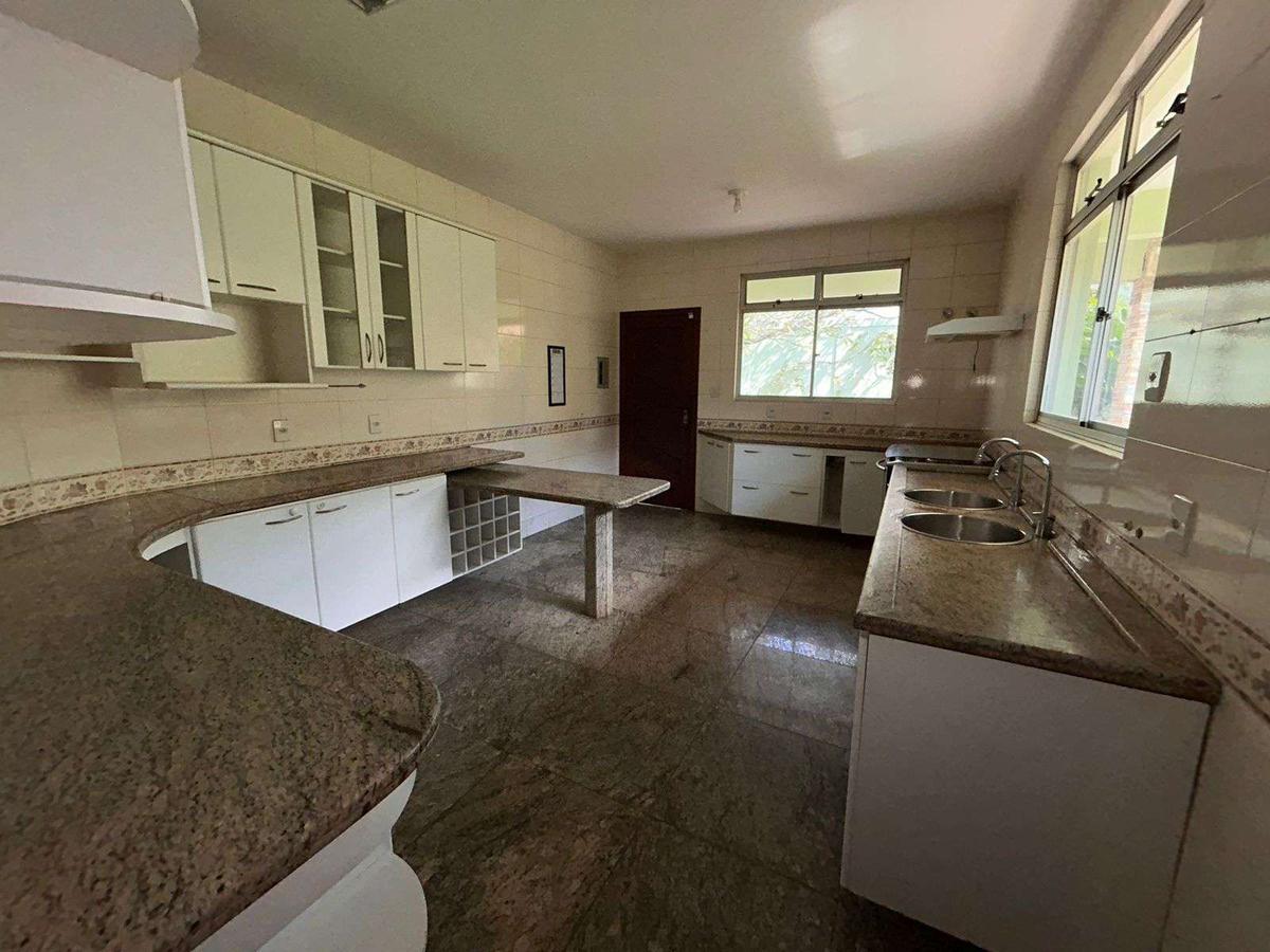 Casa, Castelo, 5 Quartos, 5 Vagas, 2 Suítes