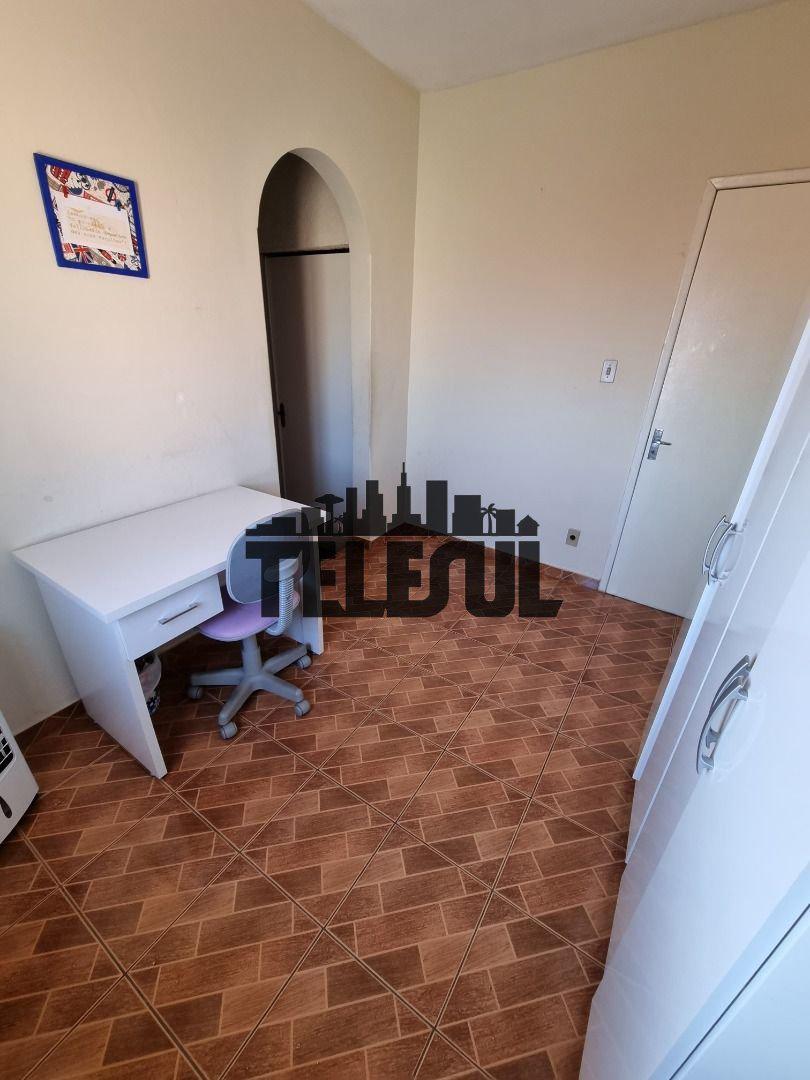 Casa, Pinheiros, 6 Quartos, 0 Vaga, 3 Suítes