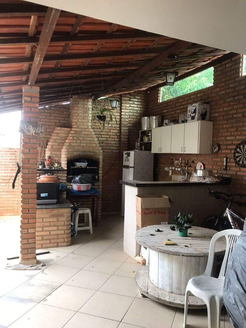 Casa, Frimisa, 3 Quartos, 4 Vagas, 1 Suíte