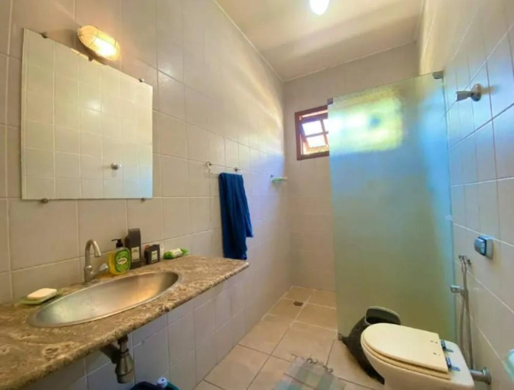 Casa, Braúnas, 4 Quartos, 5 Vagas, 1 Suíte