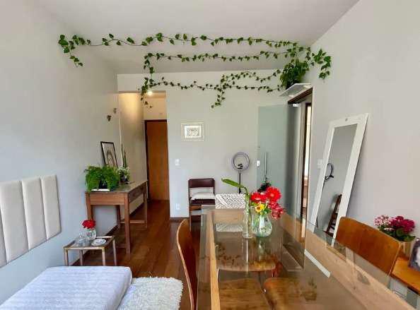 Apartamento, Sagrada Família, 2 Quartos, 1 Vaga, 1 Suíte
