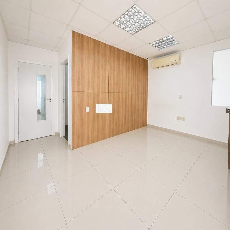 Andar, Centro, 0 Quarto, 4 Vagas