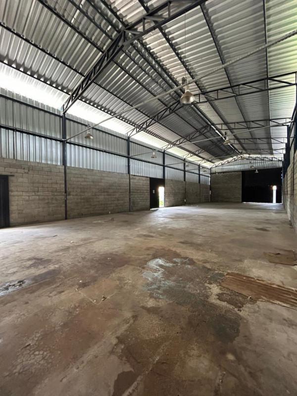 Galpão, Bom Sossego, 0 Quarto, 10 Vagas