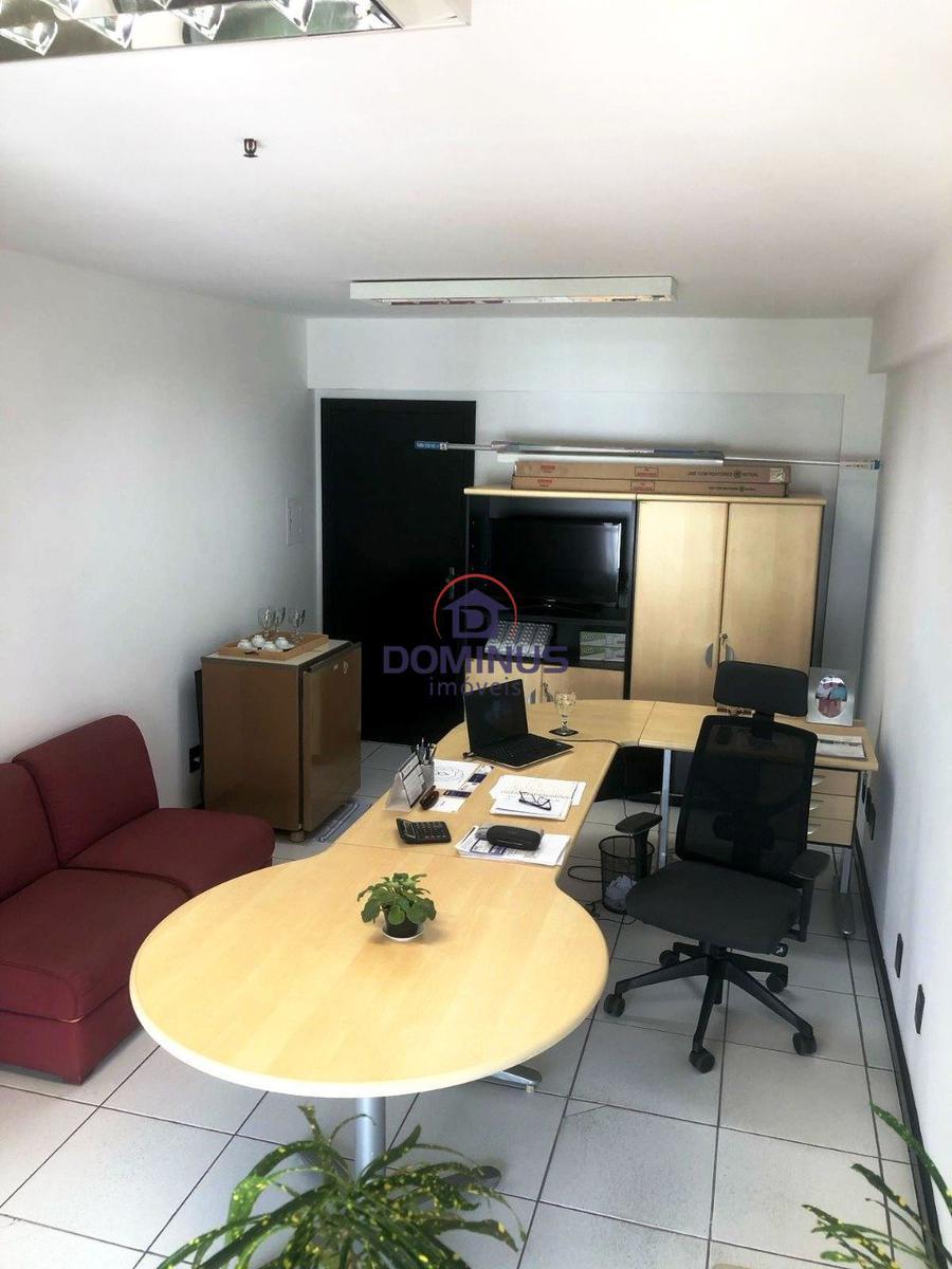 Galpão, Funcionários, 0 Quarto, 0 Vaga