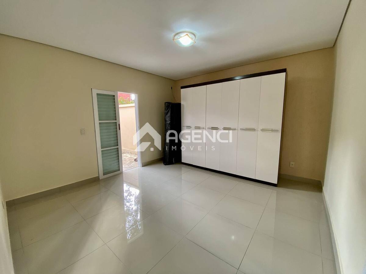 Casa, Vale do Sol, 3 Quartos, 0 Vaga, 2 Suítes