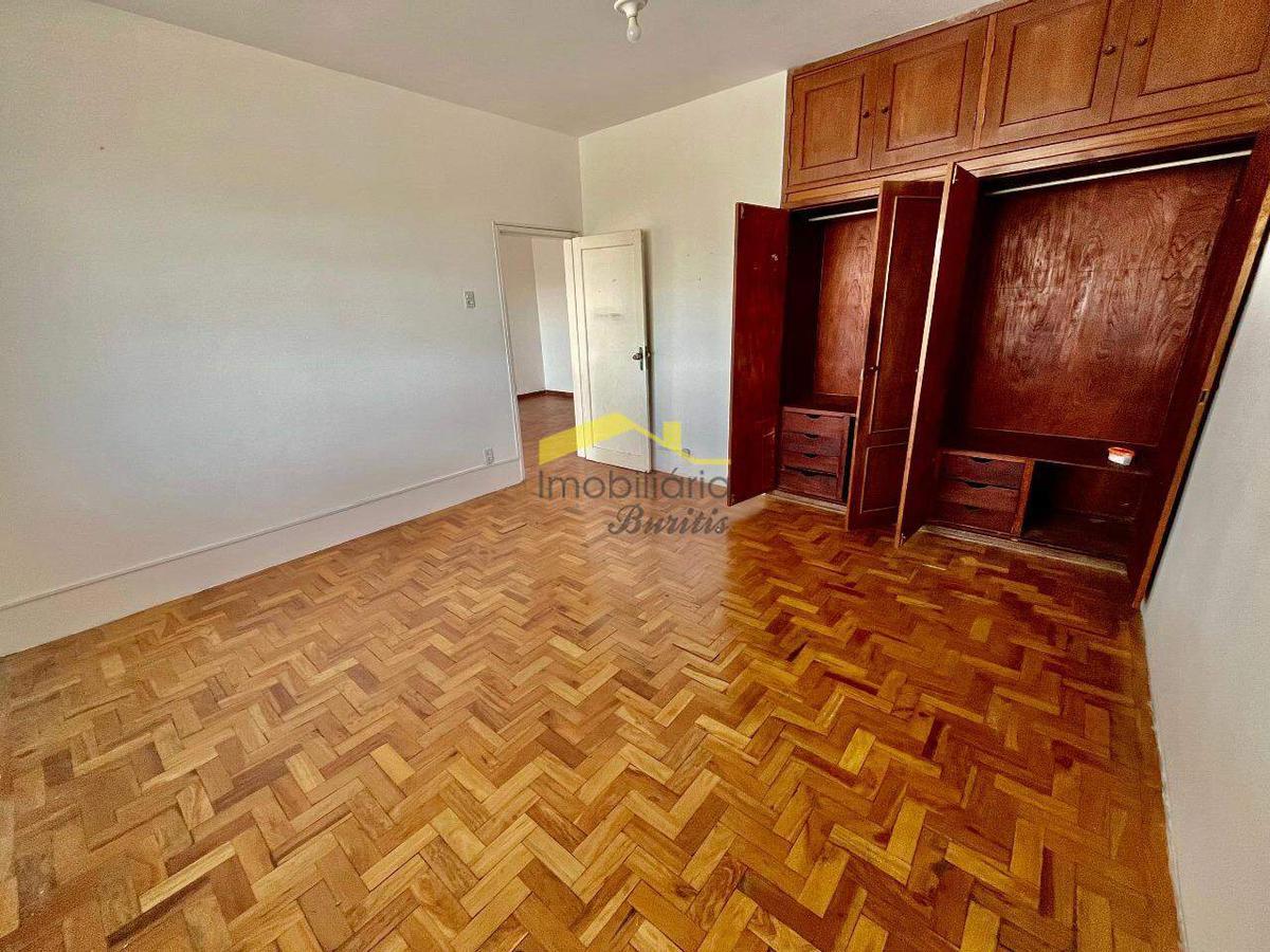 Casa, Nova Suíssa, 4 Quartos, 4 Vagas