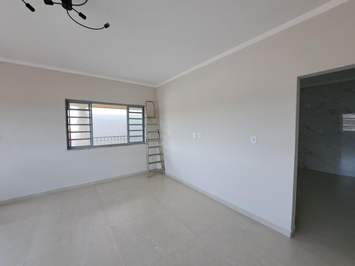 Casa, Centro, 3 Quartos, 0 Vaga
