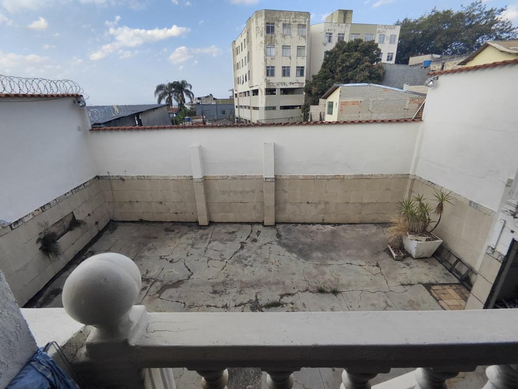 Casa, Concórdia, 5 Quartos, 4 Vagas, 2 Suítes