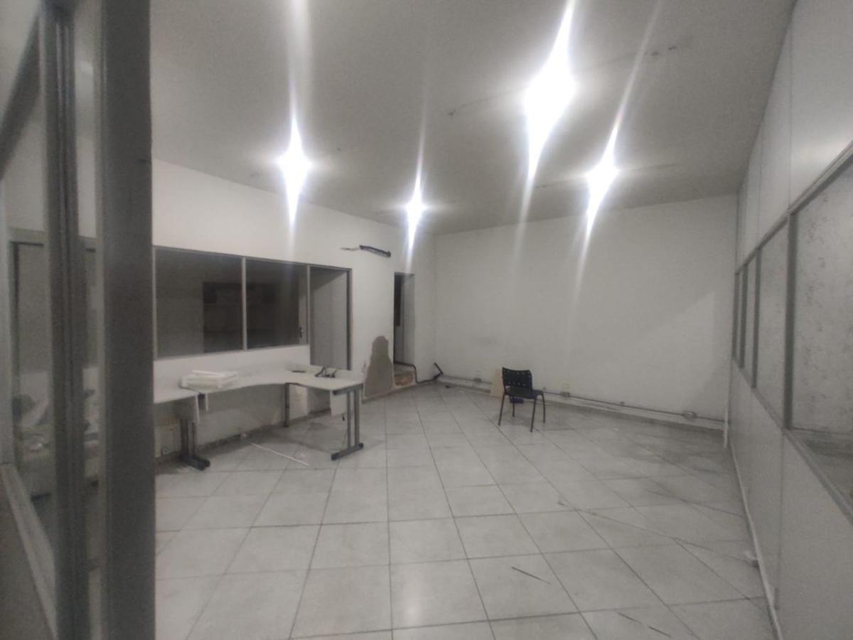 Galpão, Santa Cruz, 0 Quarto, 6 Vagas