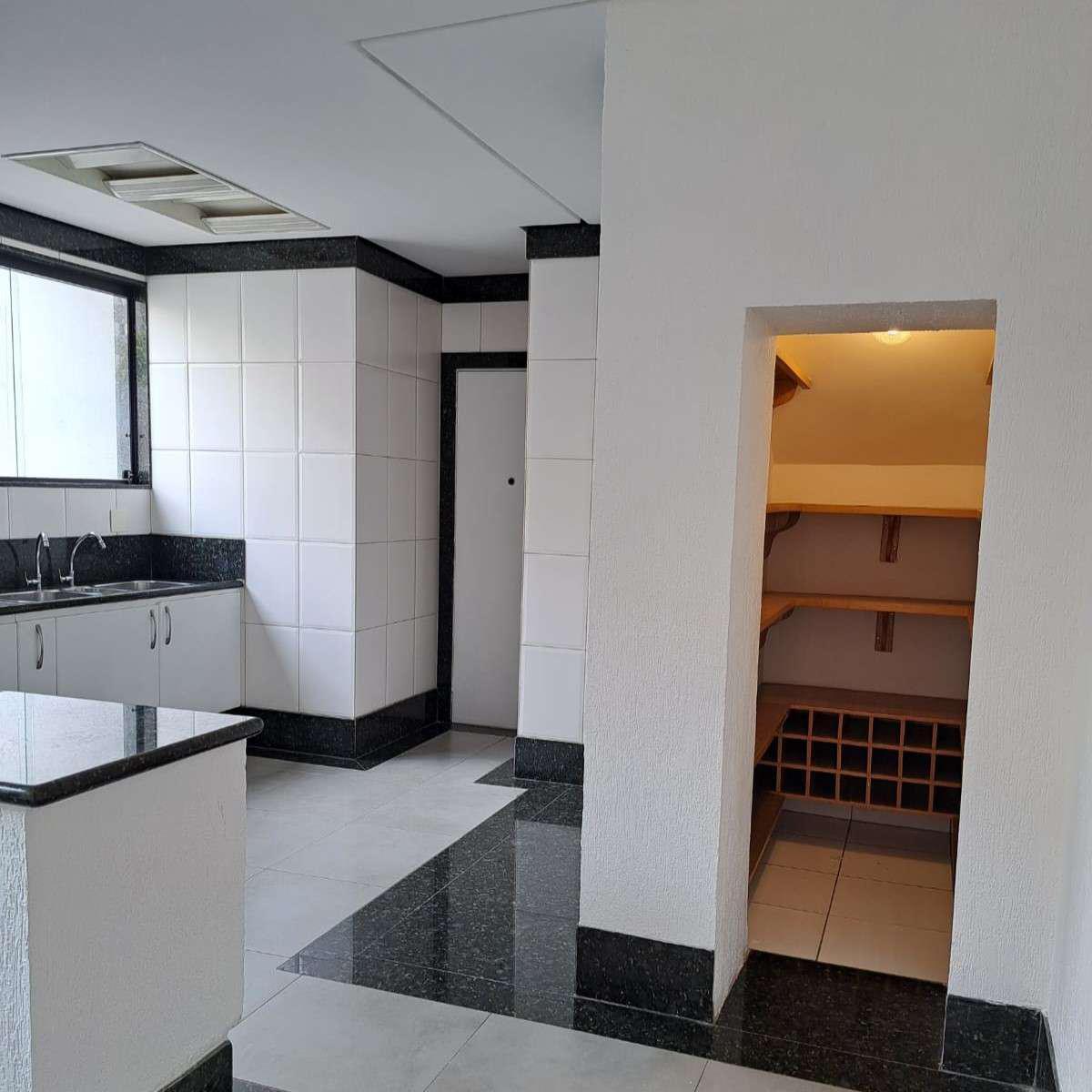 Cobertura, Savassi, 4 Quartos, 1 Vaga, 1 Suíte