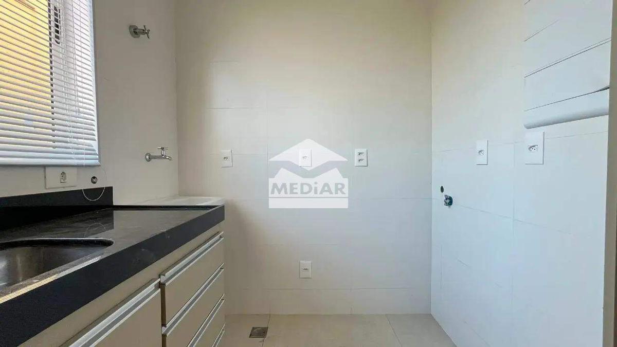 Apartamento, Sagrada Família, 1 Quarto, 1 Vaga