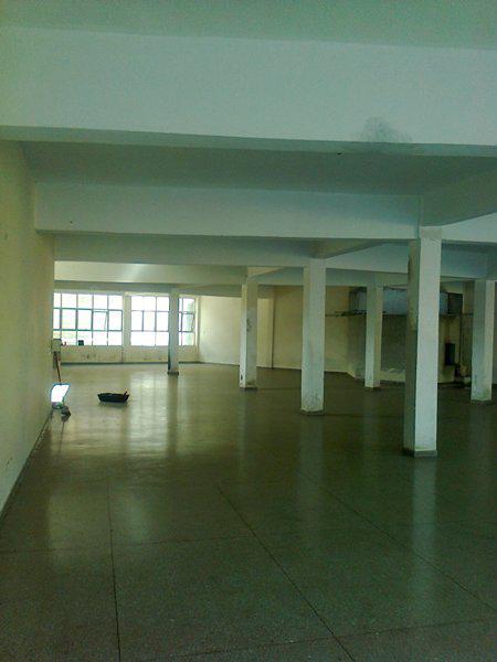 Sala, Industrial, 0 Quarto, 0 Vaga