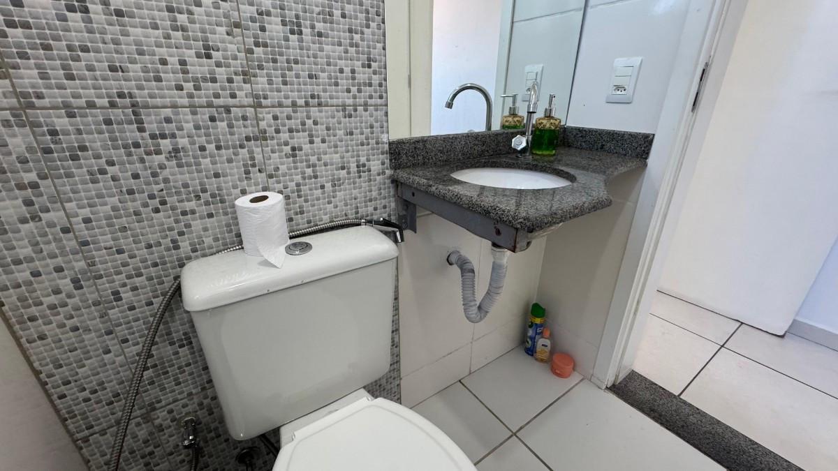 Apartamento, Coqueiros, 2 Quartos, 2 Vagas, 1 Suíte