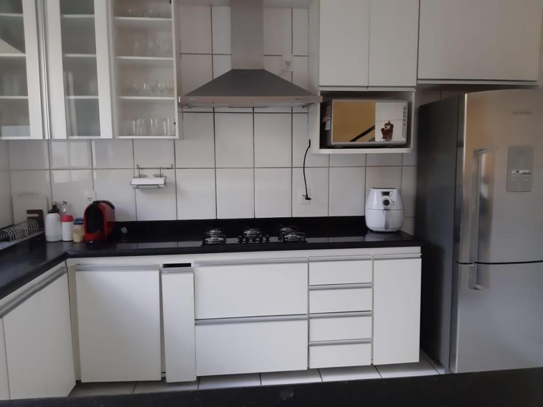 Casa, Eldorado, 3 Quartos, 15 Vagas, 1 Suíte