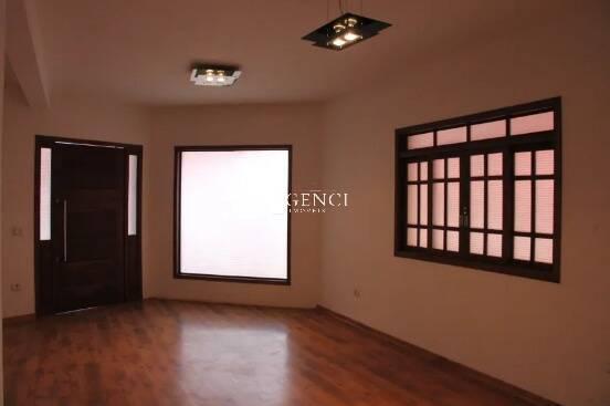 Casa, Vale do Sol, 4 Quartos, 0 Vaga, 2 Suítes