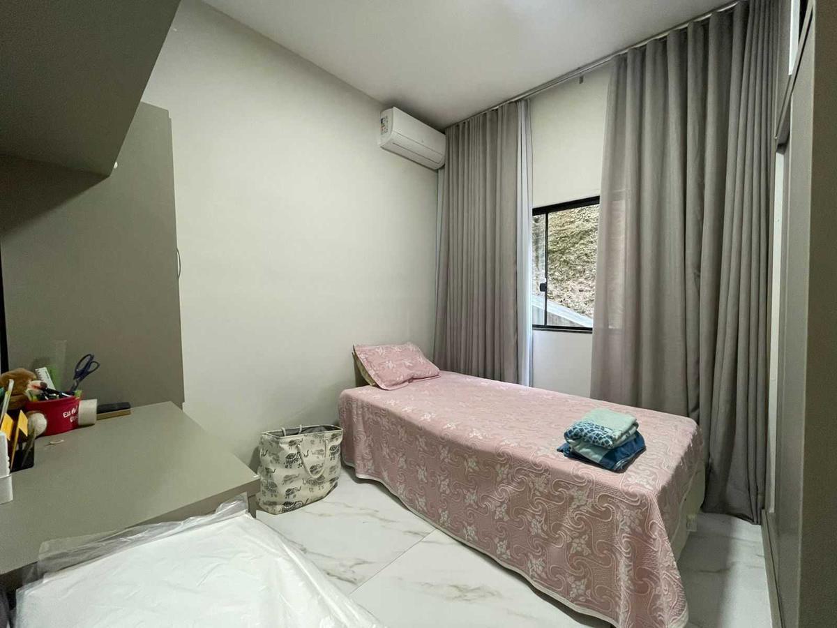 Casa, Santa Efigênia, 3 Quartos, 2 Vagas, 1 Suíte