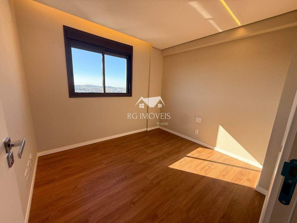 Cobertura, Barreiro, 3 Quartos, 3 Vagas, 1 Suíte