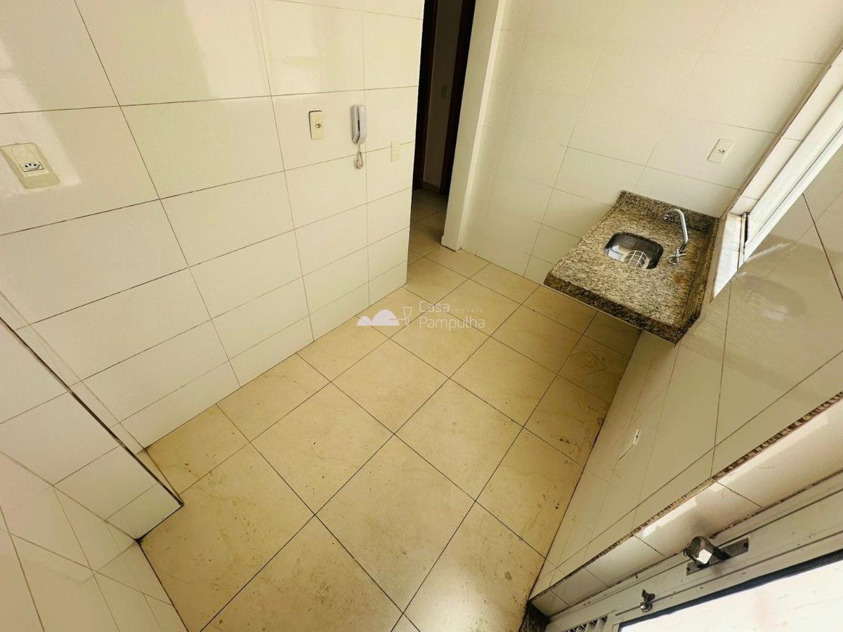 Apartamento, Santa Mônica, 2 Quartos, 1 Vaga