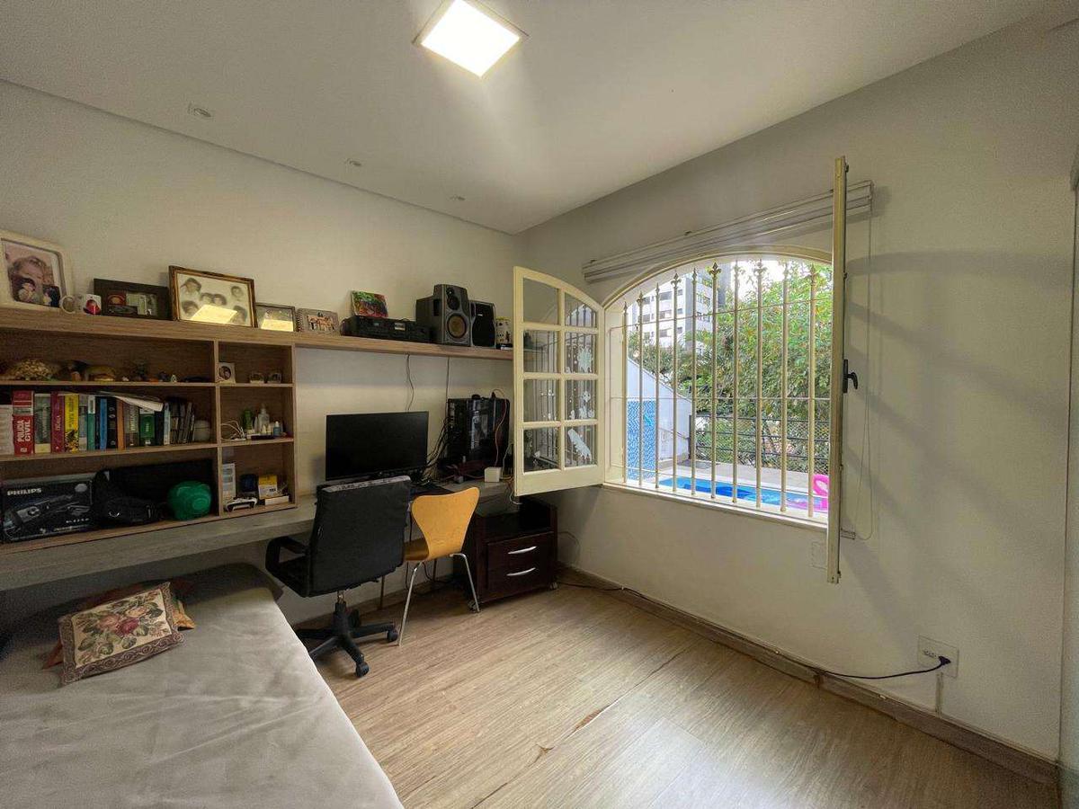 Casa, Santa Lúcia, 5 Quartos, 4 Vagas, 1 Suíte