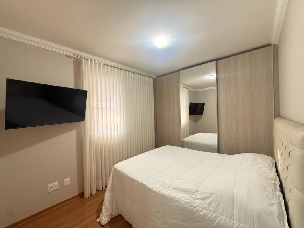 Apartamento, Sagrada Família, 3 Quartos, 2 Vagas, 1 Suíte