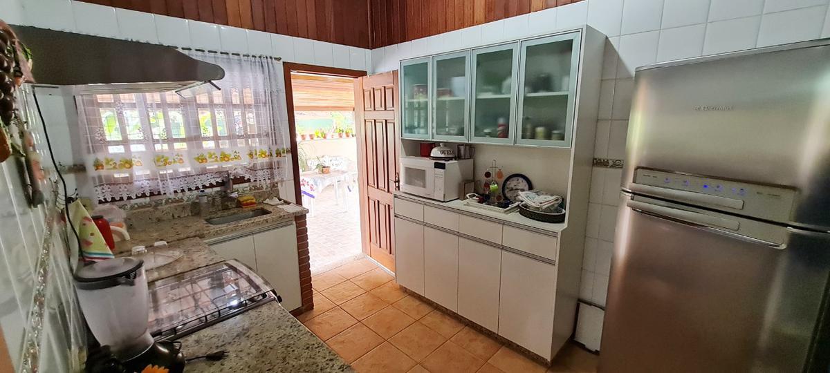 Fazenda, Quarenta e Dois, 4 Quartos, 12 Vagas, 1 Suíte