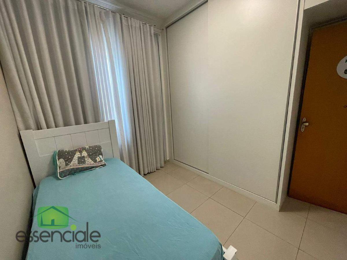 Casa, Europa, 3 Quartos, 2 Vagas, 1 Suíte