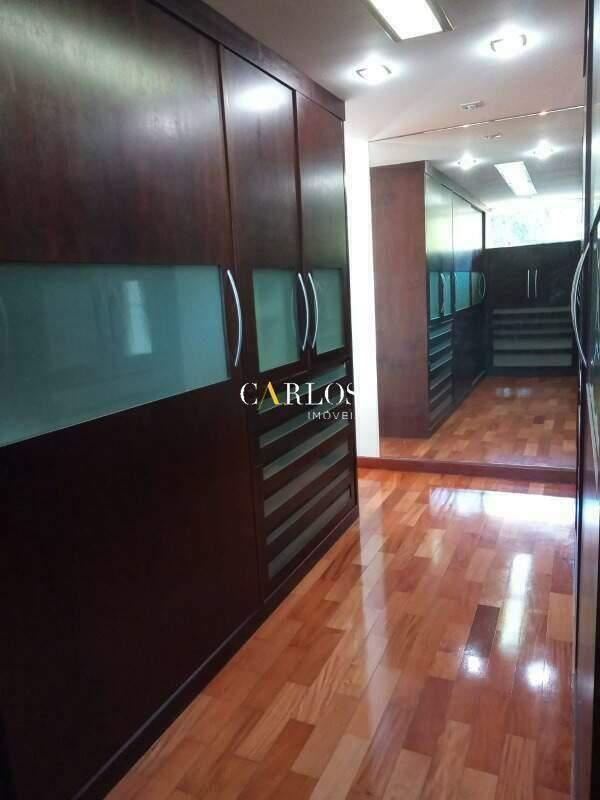 Casa, Braúnas, 4 Quartos, 12 Vagas, 2 Suítes