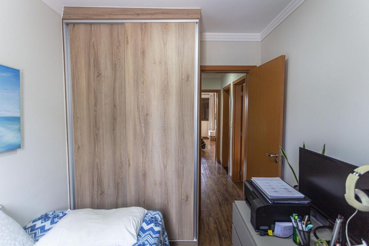 Casa, Santa Efigênia, 3 Quartos, 3 Vagas, 1 Suíte