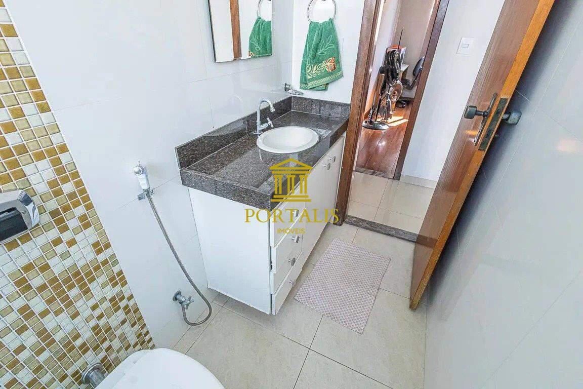 Apartamento, Castelo, 3 Quartos, 5 Vagas, 1 Suíte