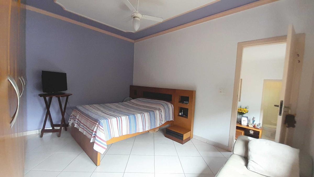 Casa, Santa Maria, 3 Quartos, 4 Vagas, 2 Suítes