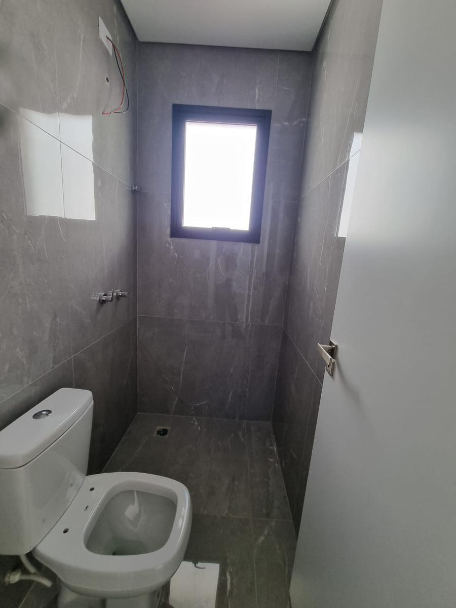 Casa, Planalto, 3 Quartos, 2 Vagas, 1 Suíte