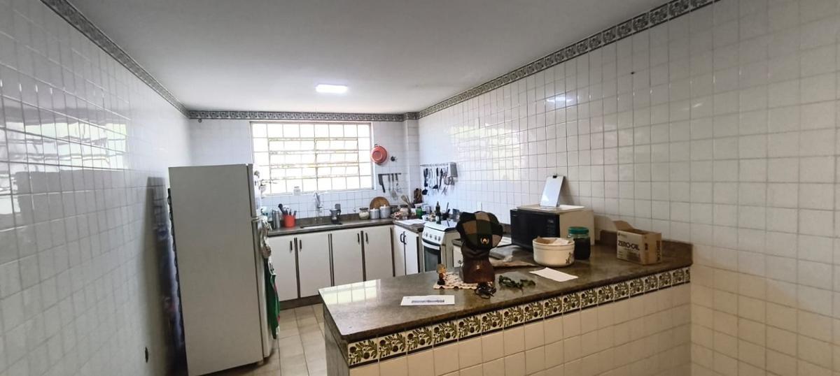 Casa, Santa Lúcia, 6 Quartos, 3 Vagas, 1 Suíte