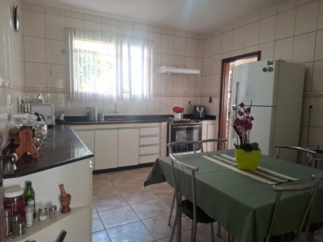 Casa, Jardim Riacho das Pedras, 4 Quartos, 5 Vagas, 2 Suítes