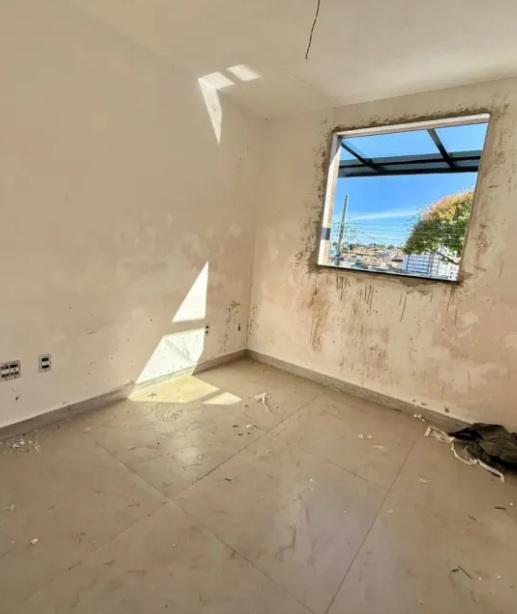 Casa, Santa Mônica, 2 Quartos, 1 Vaga, 2 Suítes