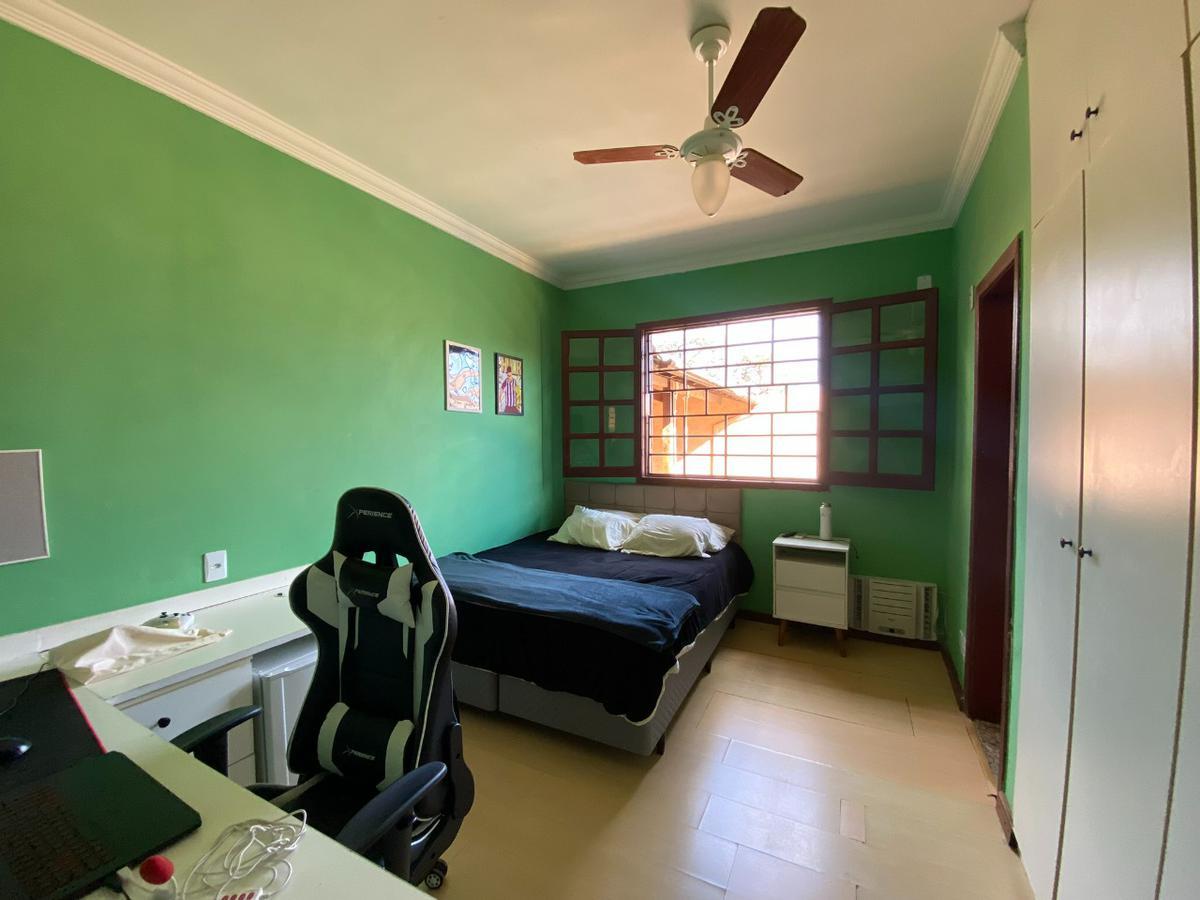 Casa, Braúnas, 3 Quartos, 7 Vagas, 3 Suítes