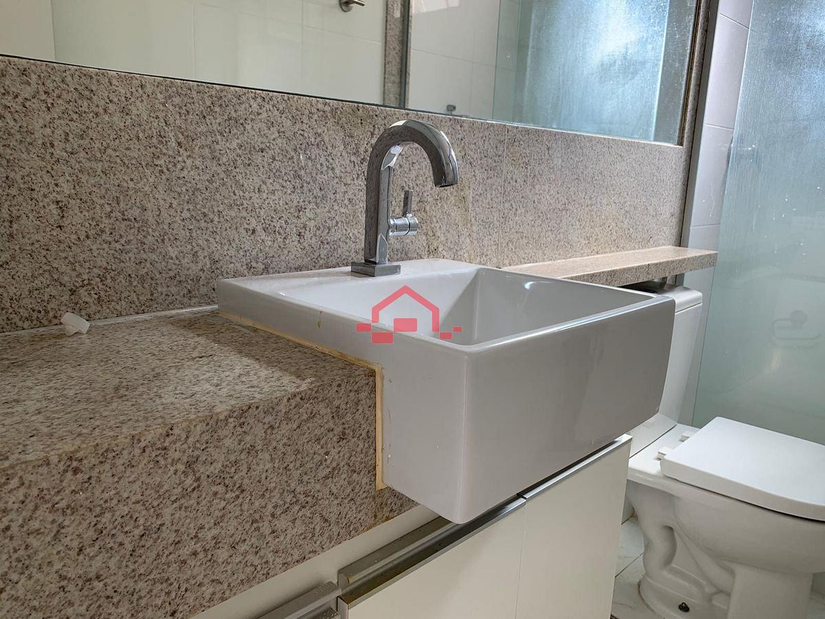 Apartamento, Funcionários, 2 Quartos, 2 Vagas, 2 Suítes