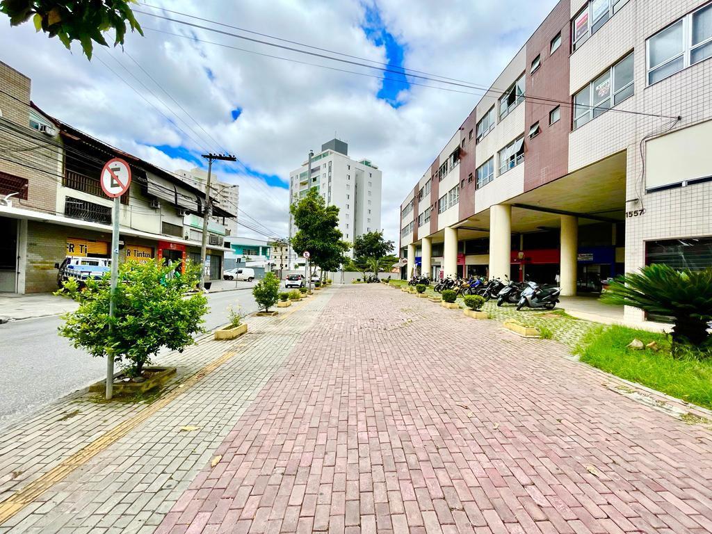 Sala, Liberdade, 0 Quarto, 2 Vagas