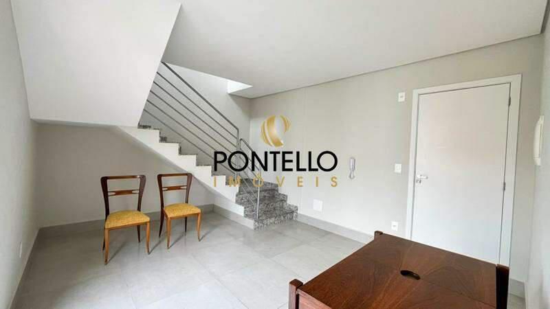 Cobertura, Centro, 2 Quartos, 0 Vaga, 4 Suítes